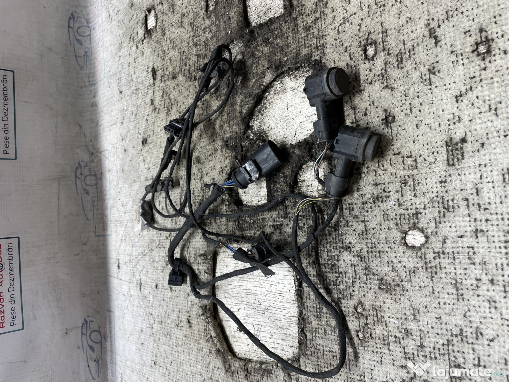 Senzori parcare spate plus instalație Audi A4 B8 2016