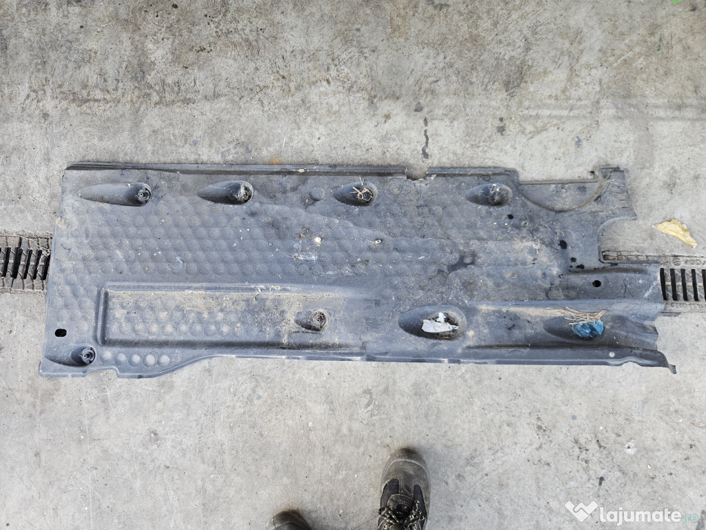 Scut lateral dreapta Volkswagen Tiguan 2014