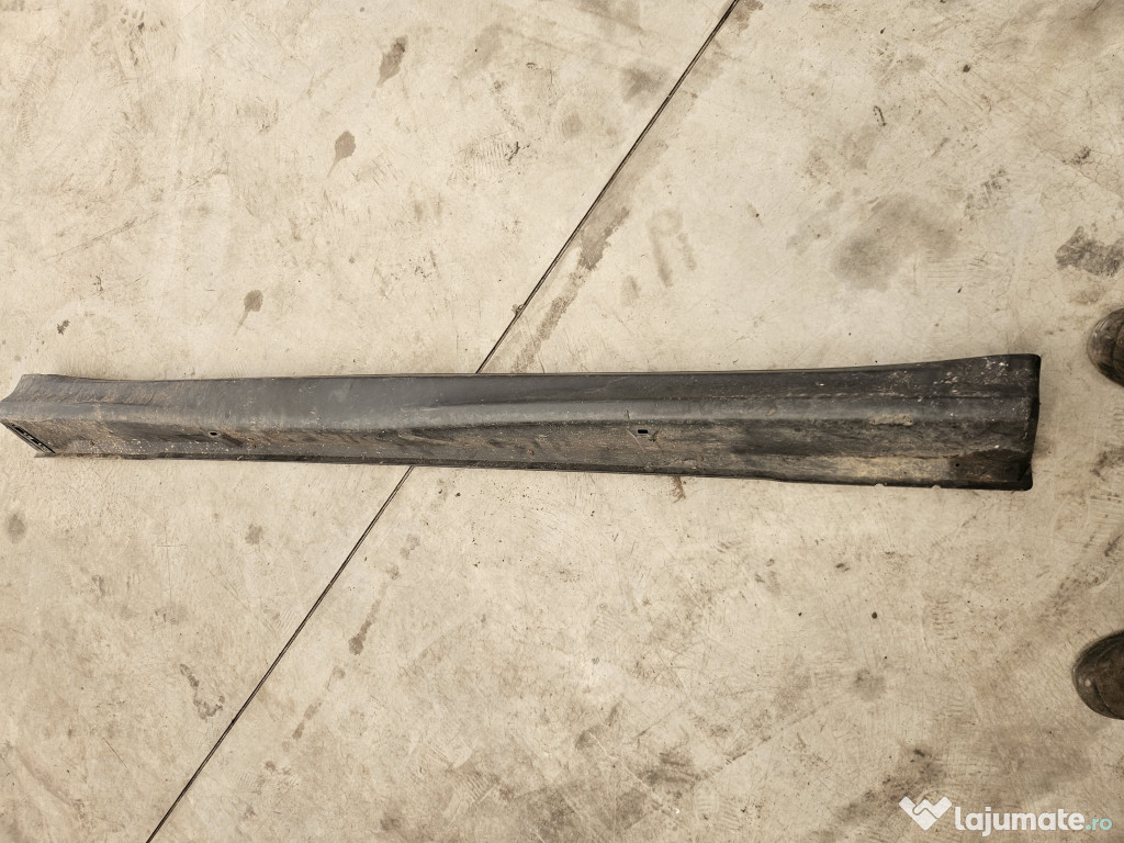 Prag dreapta plastic Nissan Qashqai 2012