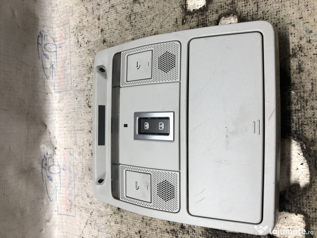 Plafoniera Land Rover Discovery 2.0 Motorina 2017