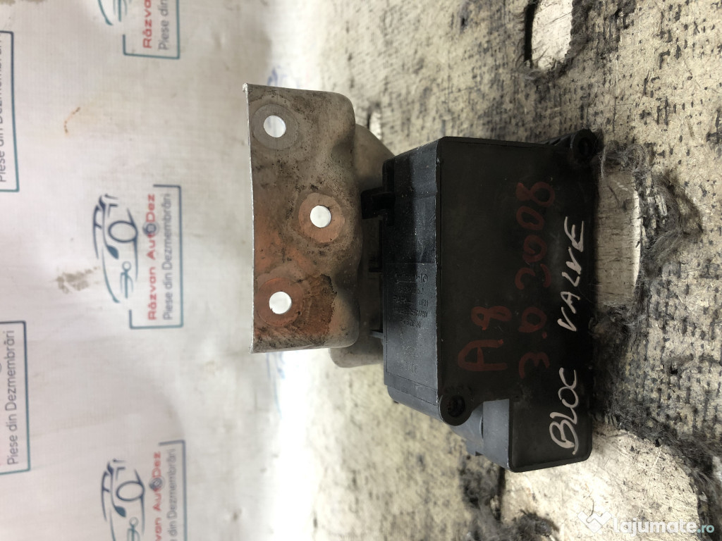 Bloc valve Audi A8 3.0 2008