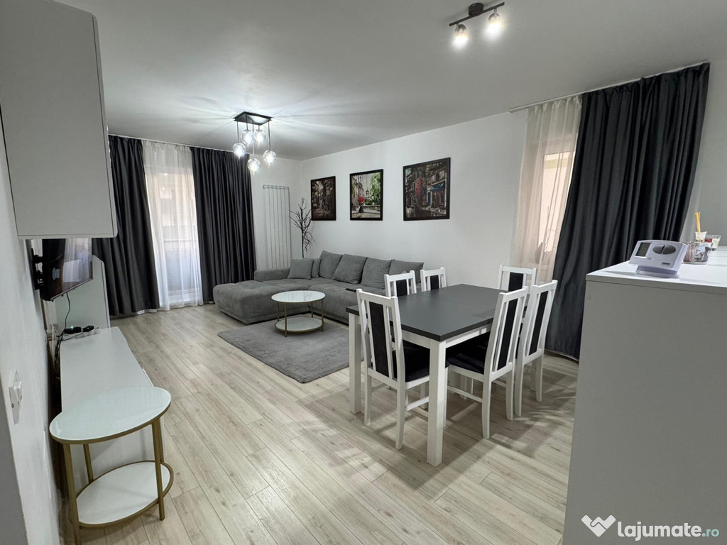 Vând apartament la 2 minute de mall !