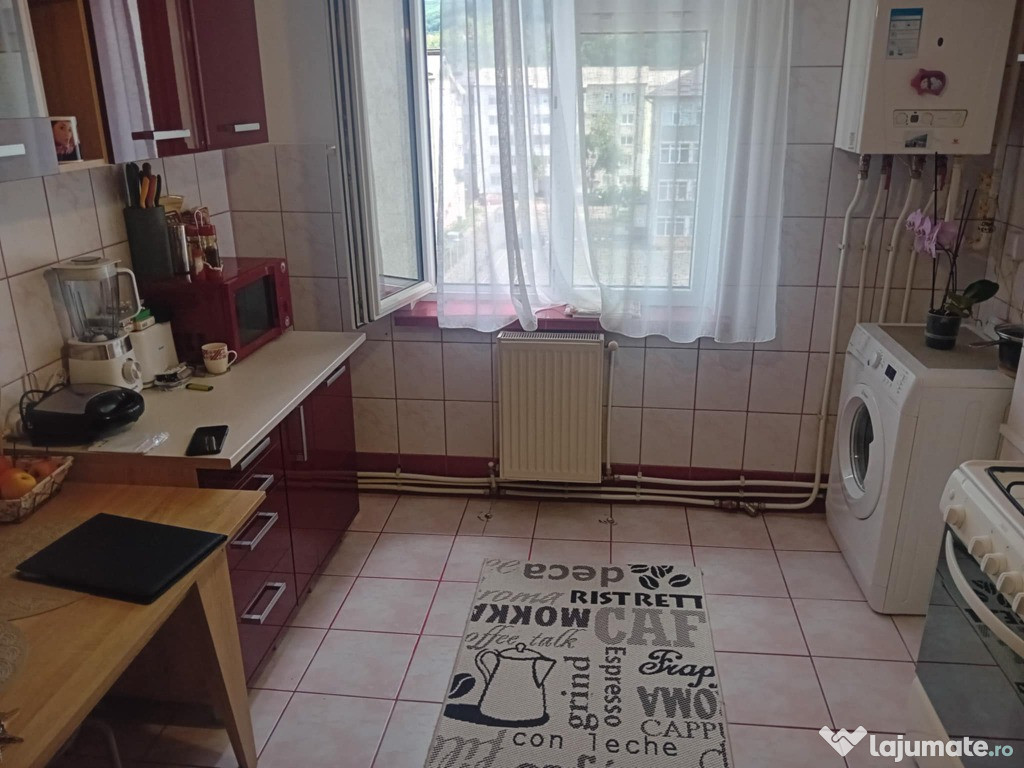Apartament 3Cam Precista 70mp decomandat bl. nou mobilat utilat et. 4