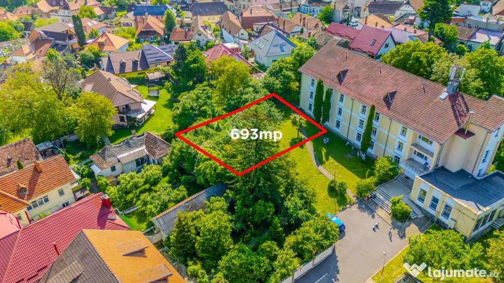 Teren intravilan de 693 mp – Zona centrală, Str. Democ...