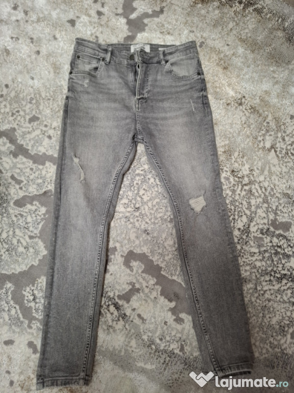 Blugi Carrot Pull and Bear