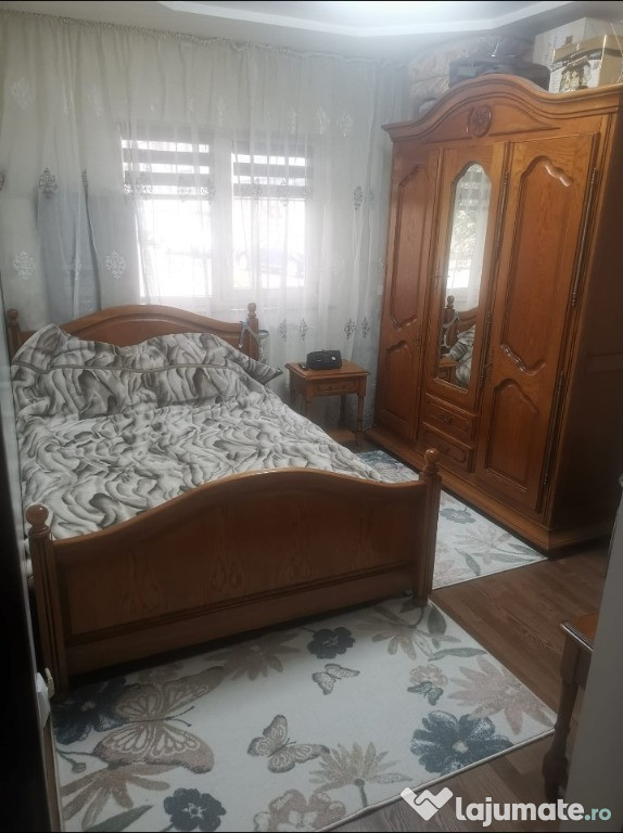 Apartament cu 3 camere decomandate Zona Cuza Voda 2
