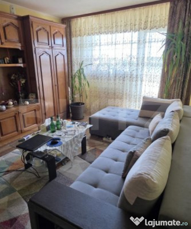 Apartament 4 camere ,decomandat , 4 balcoane ,Blv Bucuresti