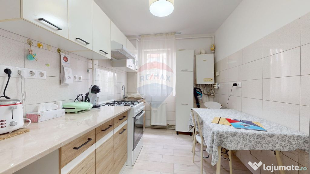 Apartament 2 camere de închiriat – mobilat, utilat, cu...