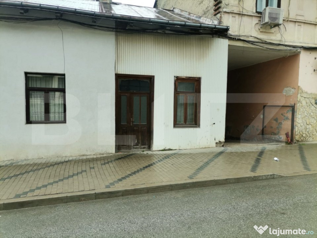 De vânzare casă cu destinație birouri