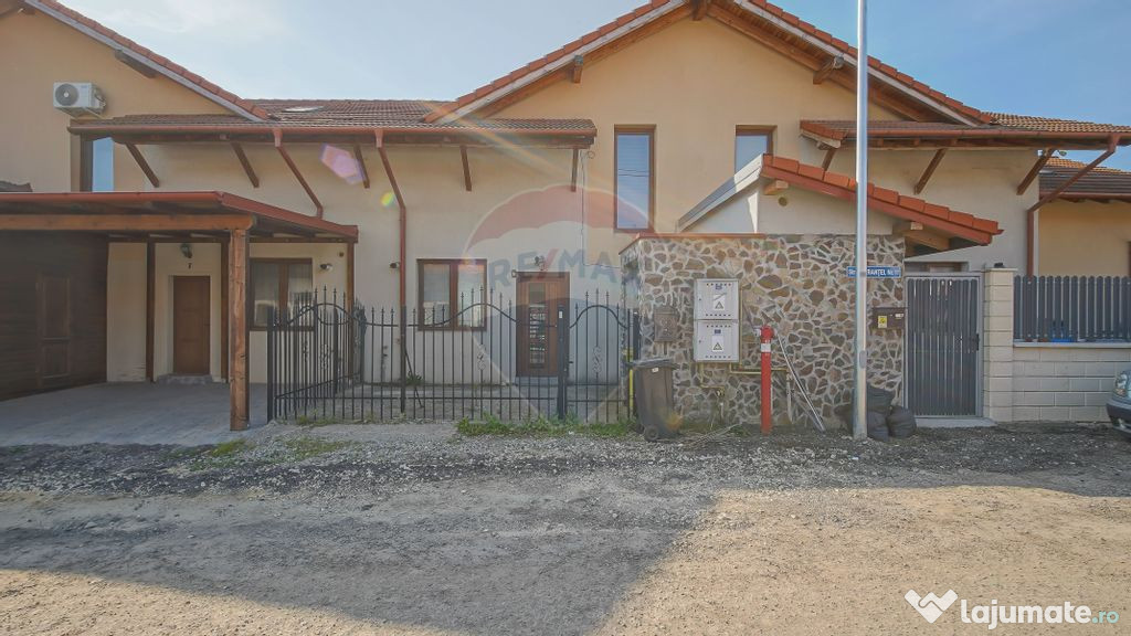 Casă cu 3 camere de vanzare in Sanpetru, comision 0%
