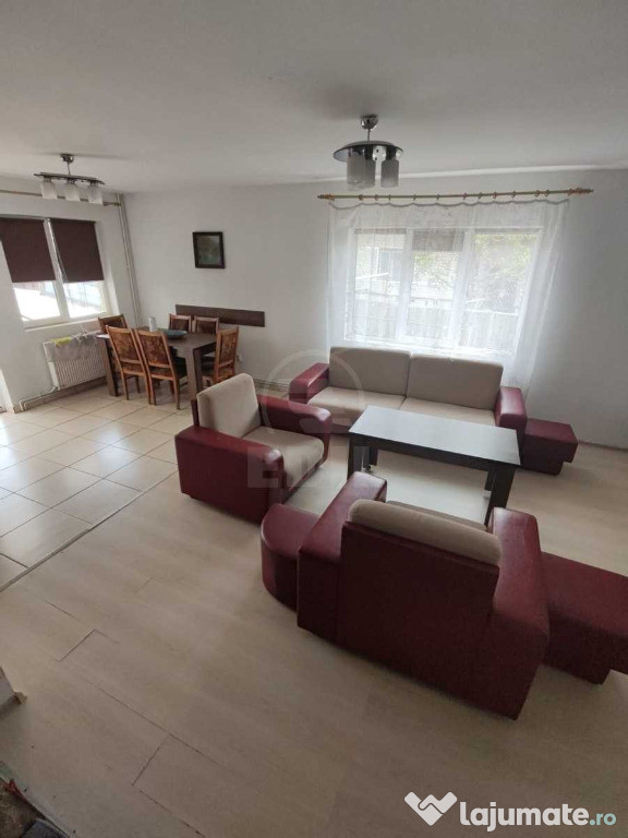 Triplex de vanzare