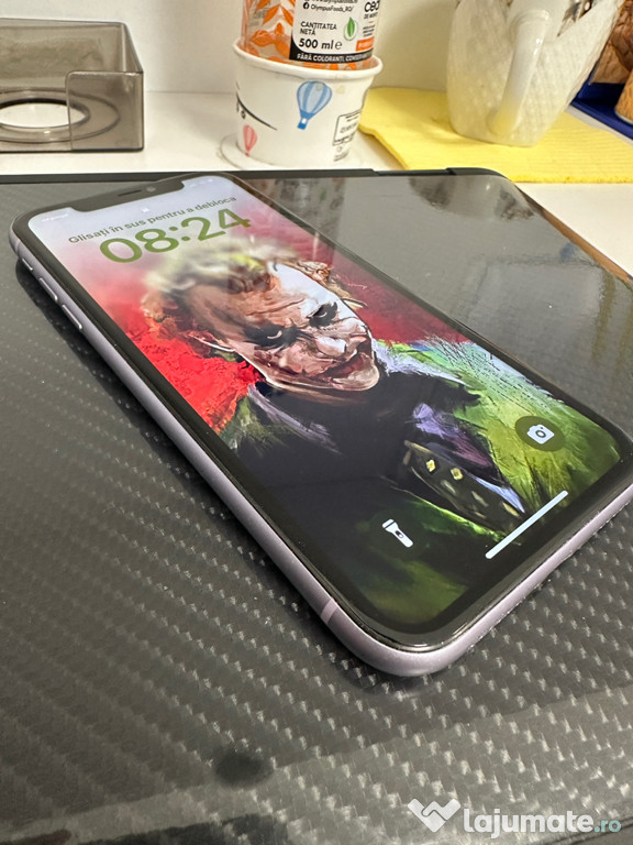 Vand Iphone 11 impecabil , se ofera cutie si incarcator