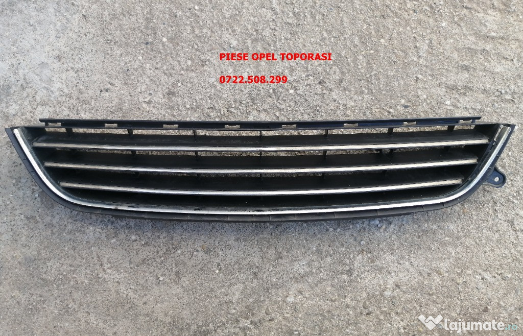 Grila din bara Opel Astra Zafira B