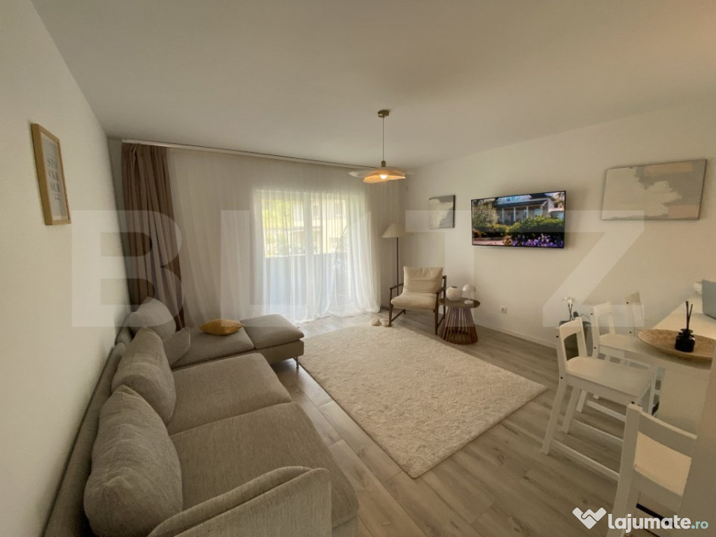Apartament de vanzare, cu 3 camere, garaj si gradina, 105 mp