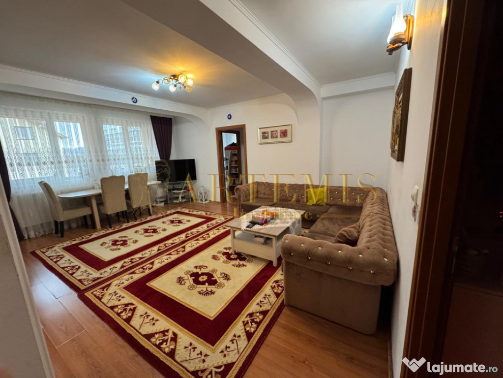 Apartament 4 camere , decomandat , etaj 3