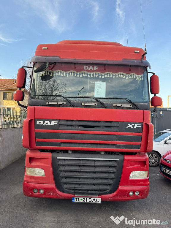 De vanzare ansamblu cap tractor + semiremorca