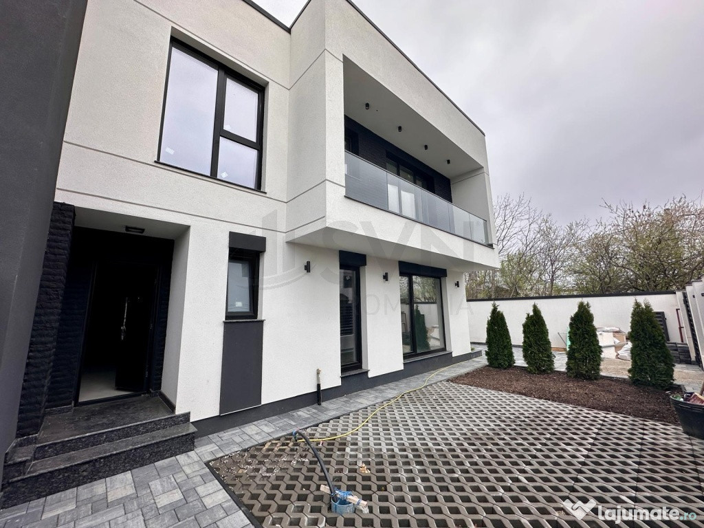 Apartament 3 camere spatios