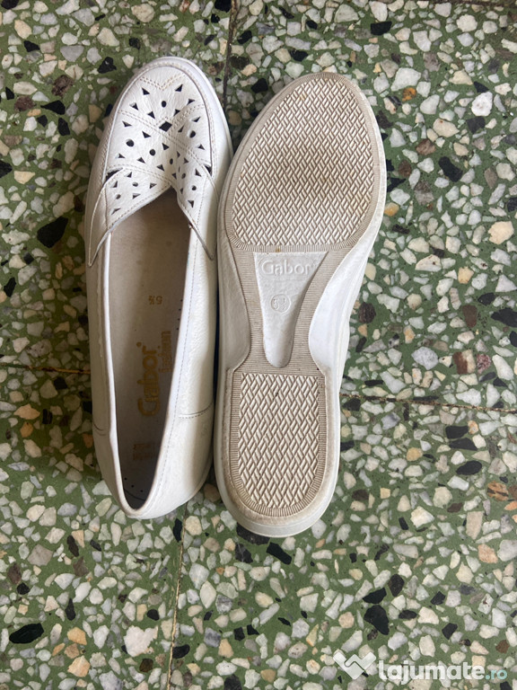 Pantofi albi de piele