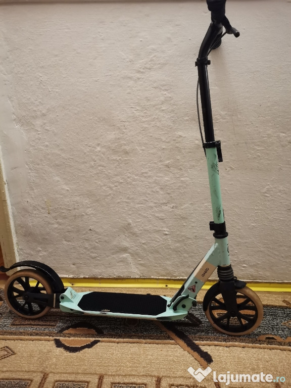 Vând trotineta Oxelo Town XL