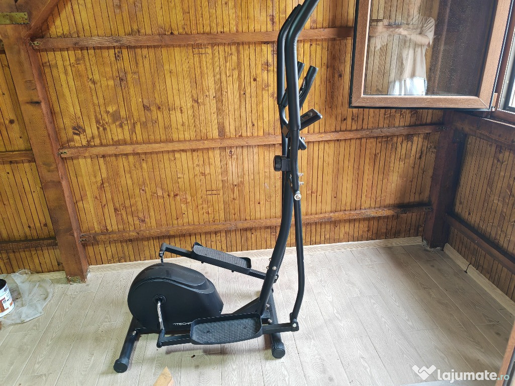 Bicicleta eliptica TechFit E250
