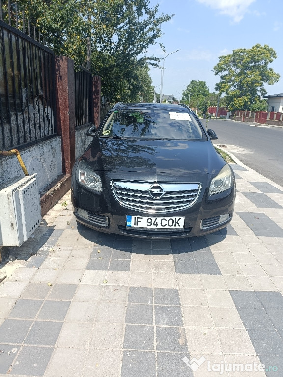 Opel Insignia SW 2.0 CDTI / Xenon / Navi / Ambreiaj nou / 265.000 km