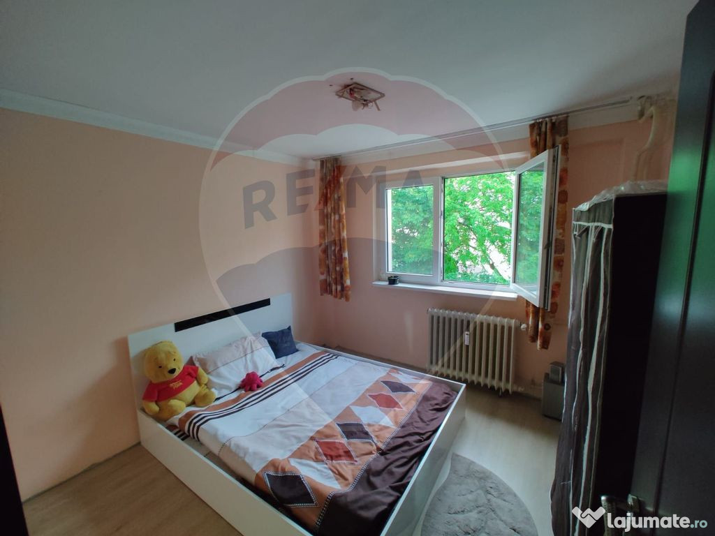 Apartament 2 camere, in apropiere de metrou