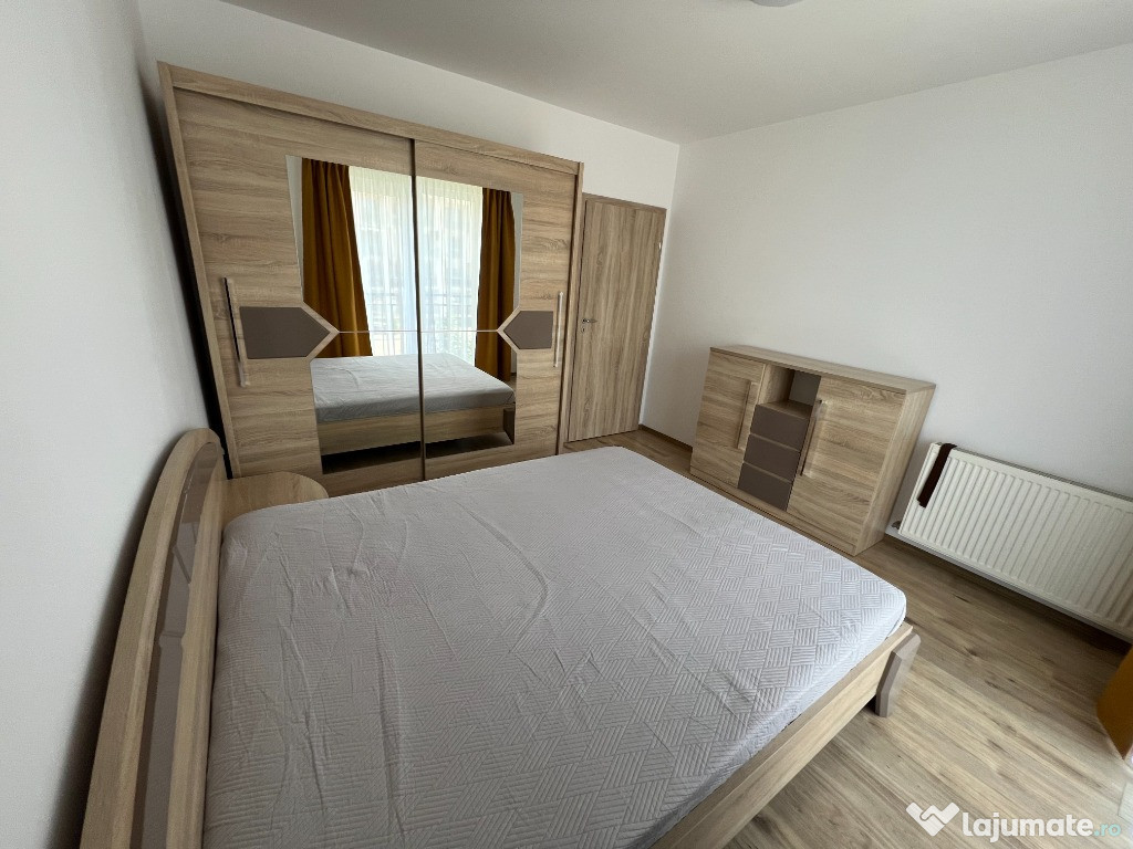 INCHIRIEZ apartament 2 camere,recent renovat ,zona Centrala