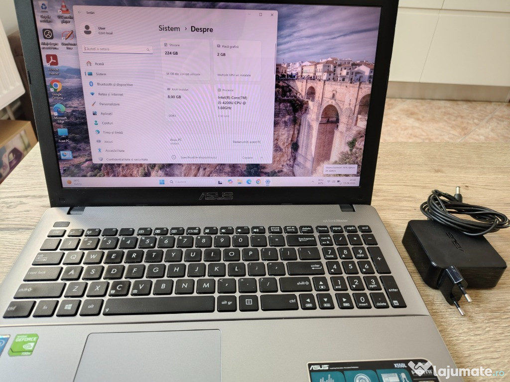 Laptop Asus X550L