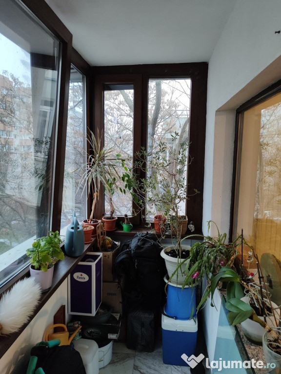 Vând apartament langa Mall Vitan