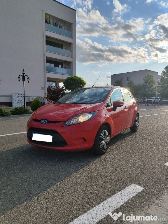 Vand Ford Fiesta Impecabil