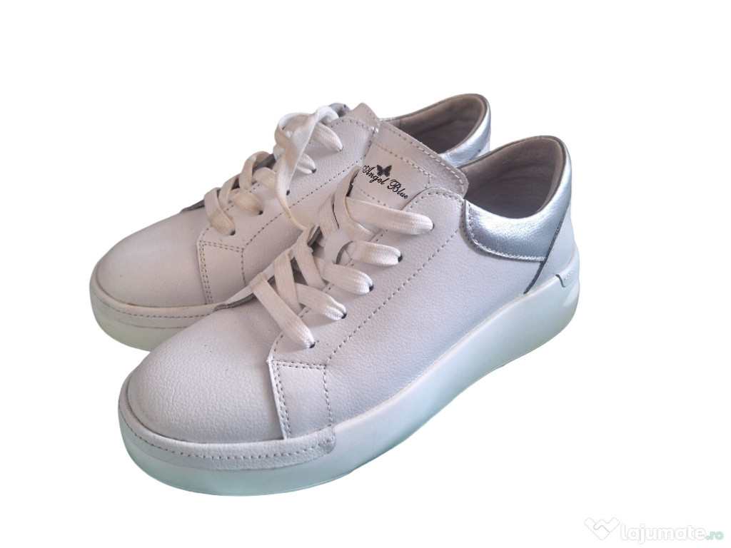 Adidași albi mărimea 37 piele