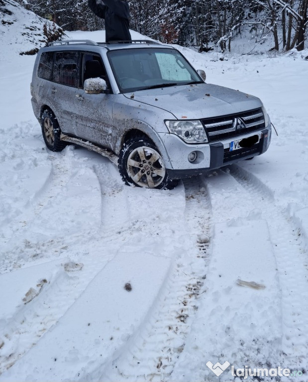 Mitsubishi pajero
