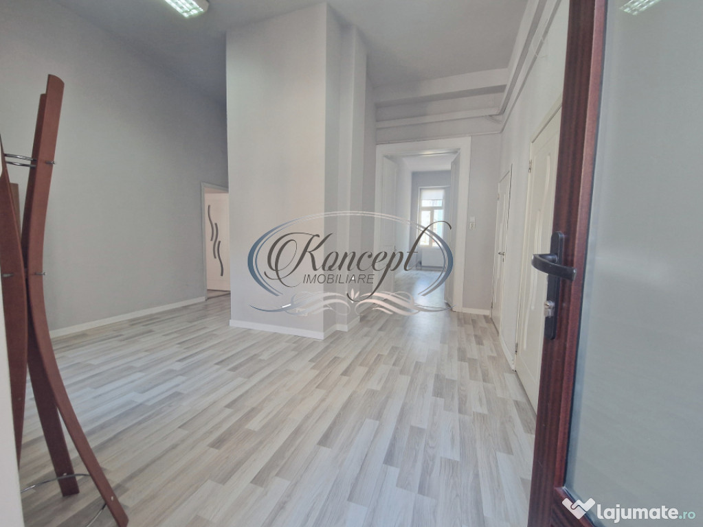 Apartament spațios, renovat în centrul istoric