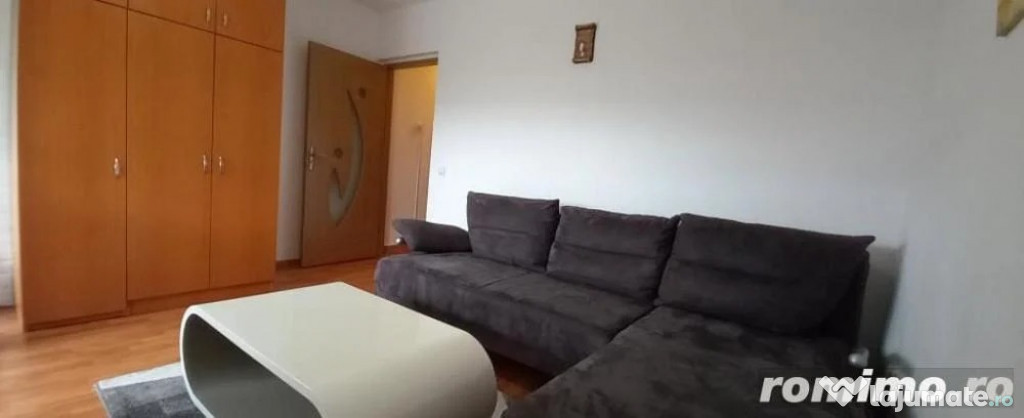 1 camera in zona Modern