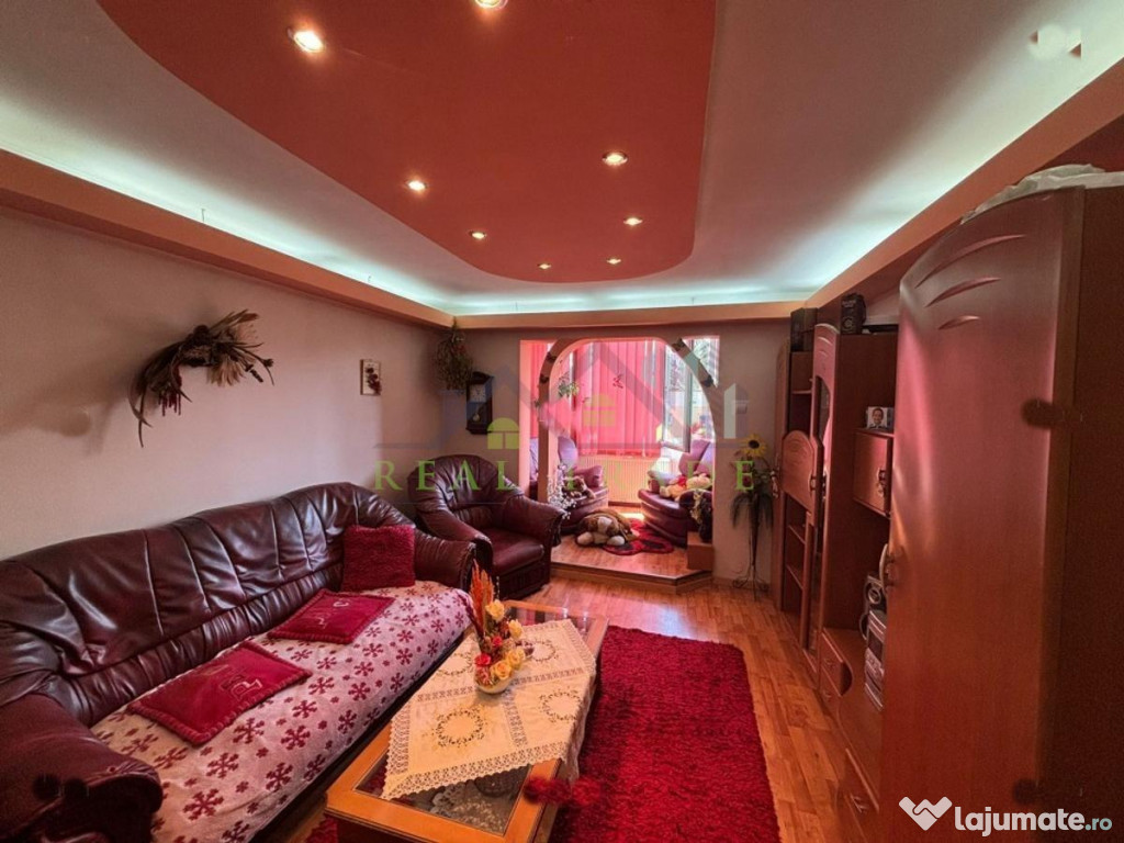 Apartament 3 camere zona Judetean