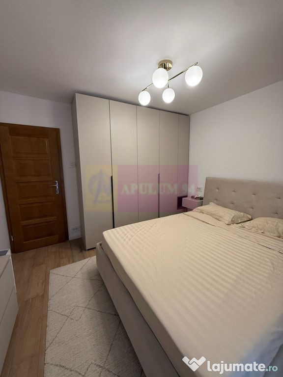 Vanzare apartament de 3 camere in zona Unirii-Sf Vineri