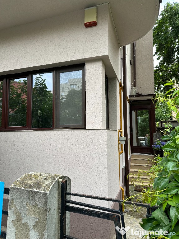 Apartament 3 camere vila interbelica P+2,parter 71mp+17mp tineretului