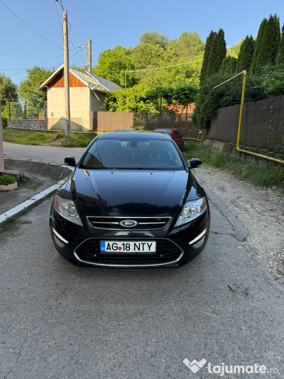 Ford Mondeo MK4.