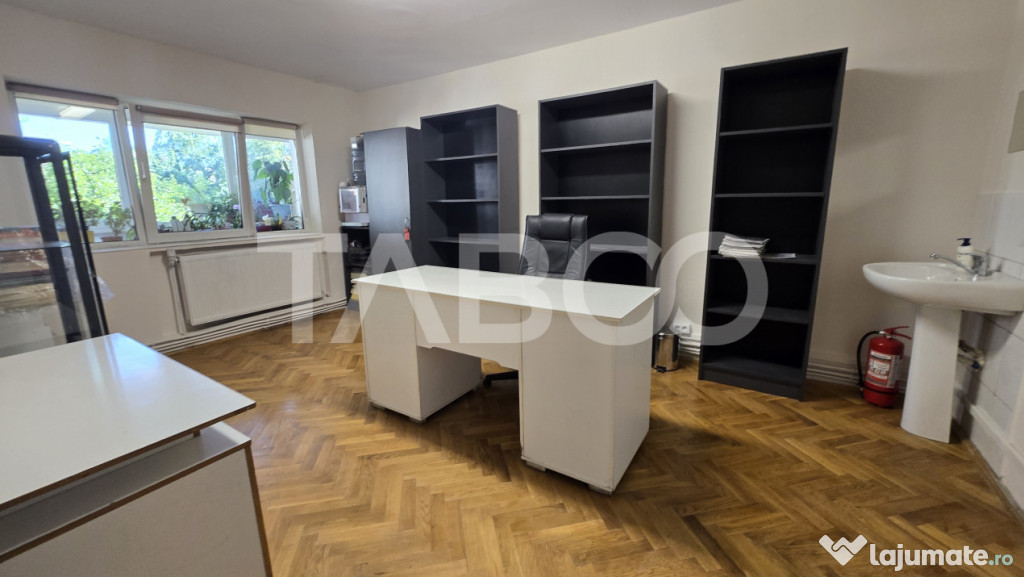 Apartament 3 camere pretabil birou cu 2 bai si bucatarie zon