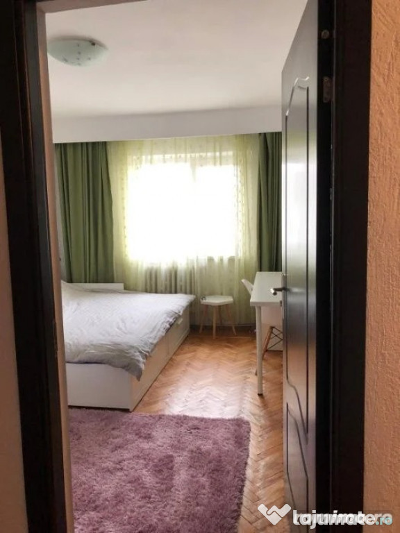 1 camera in zona Soarelui