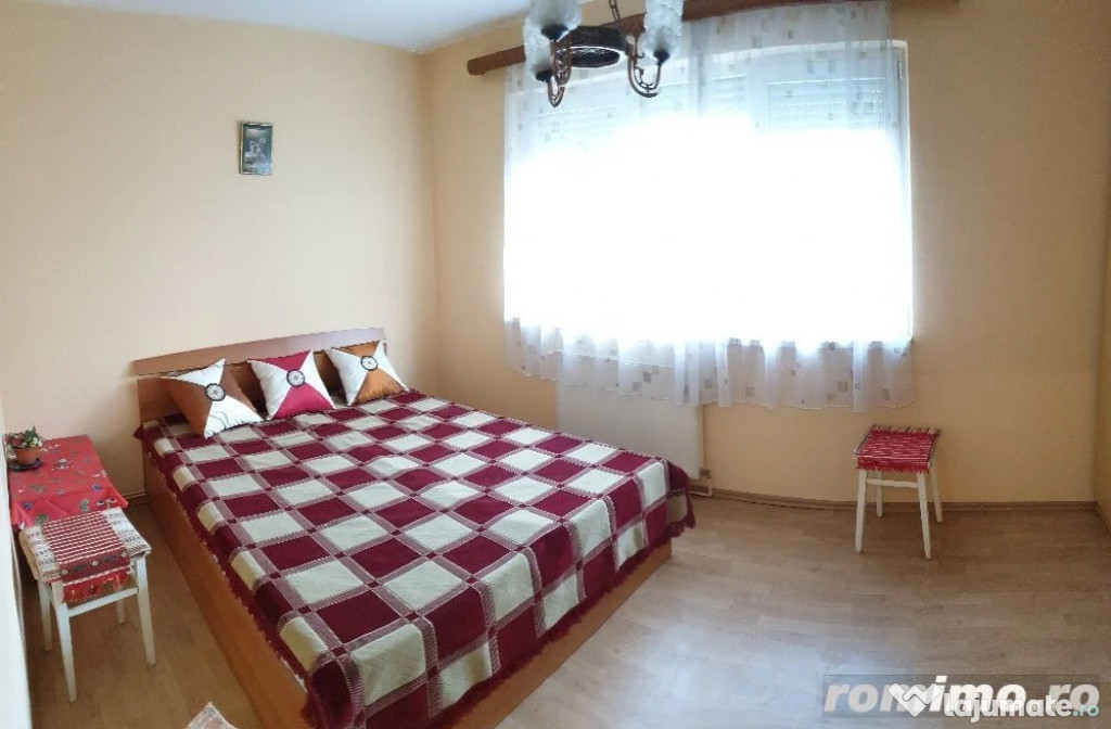 2 camere in zona Dambovita