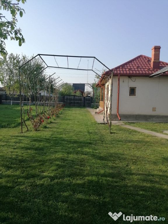Casa + teren de vanzare | 3200mp | Crivatu, Cornesti, Dambovita