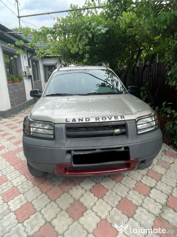 Masina-Land Rover