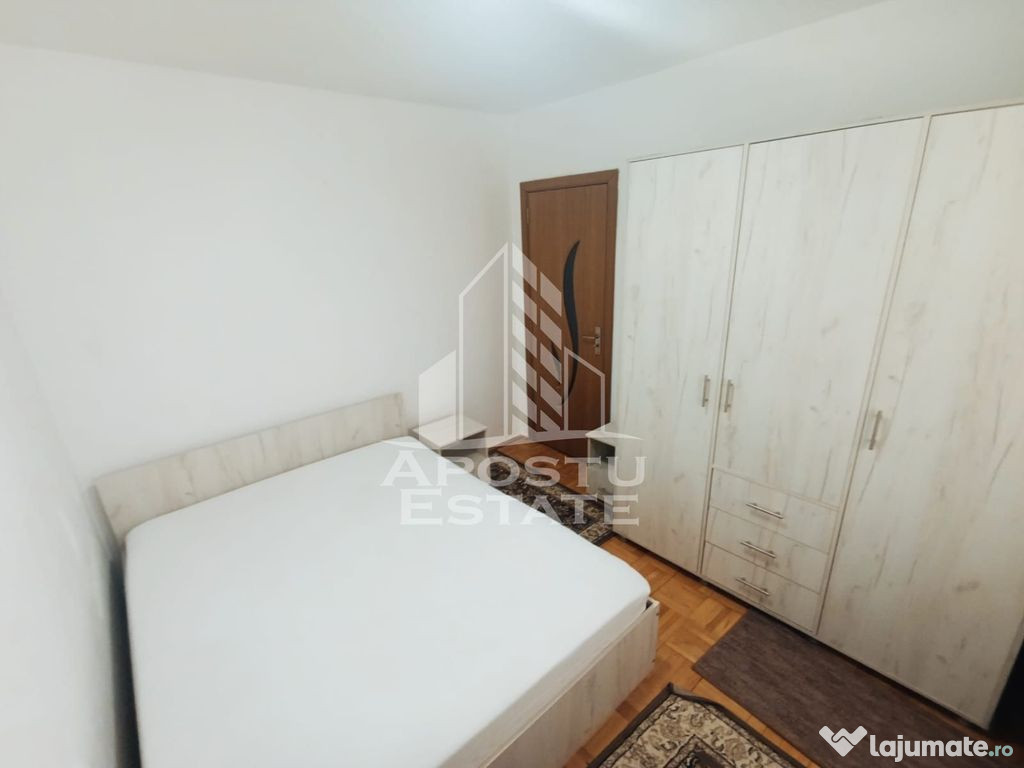 Apartament cu 3 camere, zona Dacia, Centrala Proprie