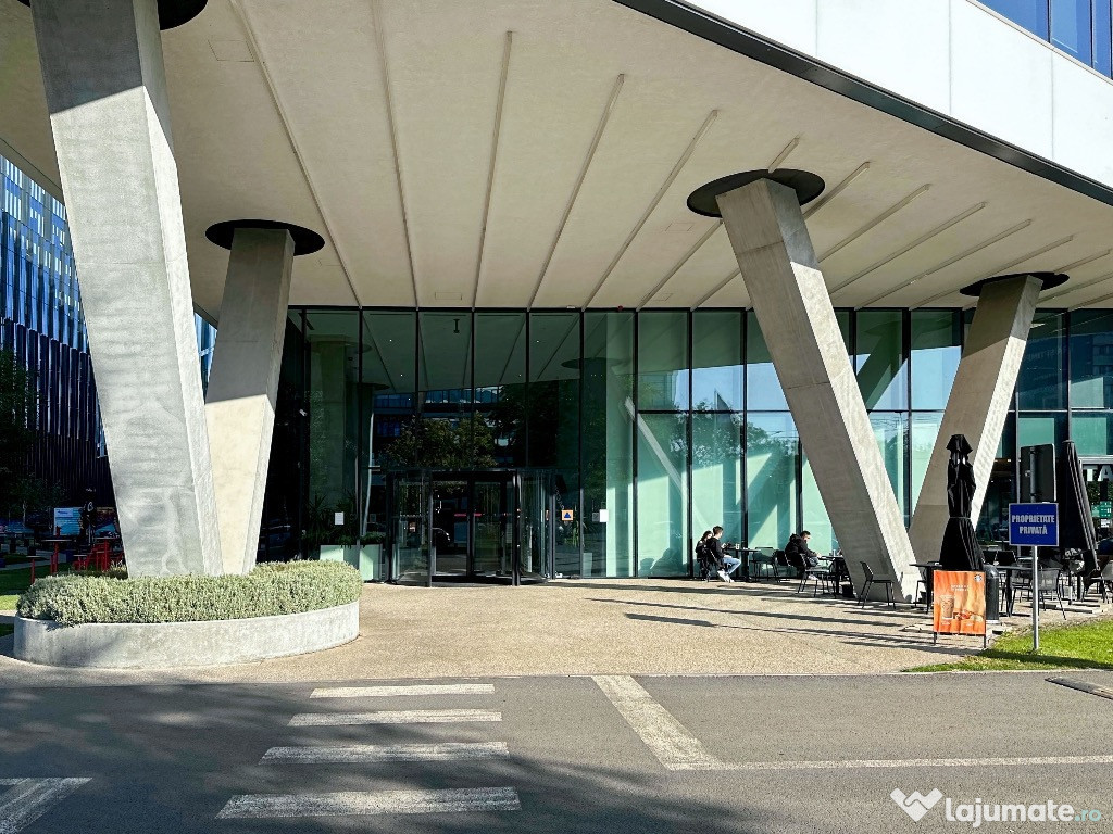 Birouri ce pot fi personalizate pentru 2 persoane în Spaces Campus 6
