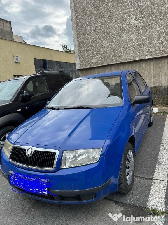 Mașină Skoda Fabia