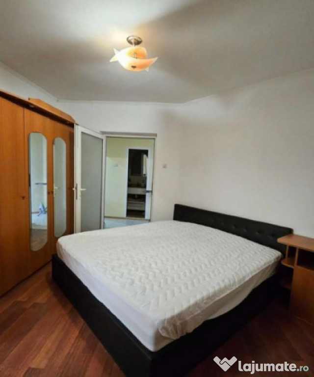 Apartament 3 camere situat in Gara