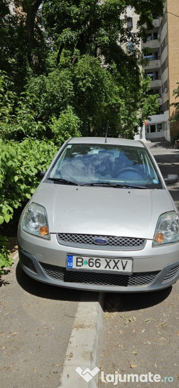 Vand Ford Fiesta 63.000 km fabricata in Germania, unic proprietar