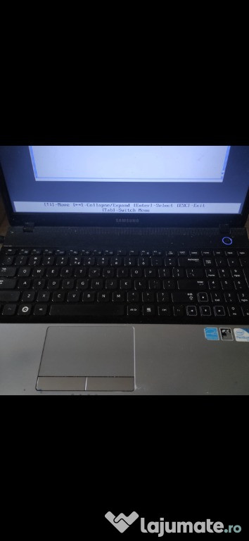 Vând laptop samsung