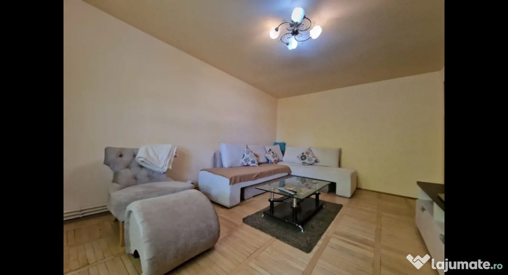 Apartament 3 camere plus living Soarelui